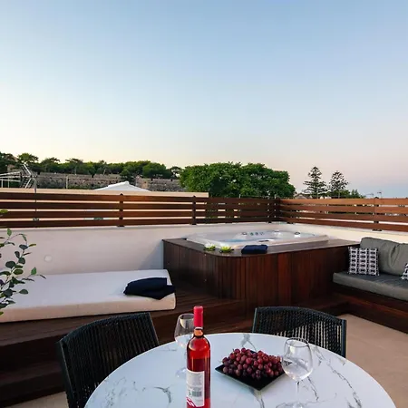 Le Bijou Luxury Apartmán *